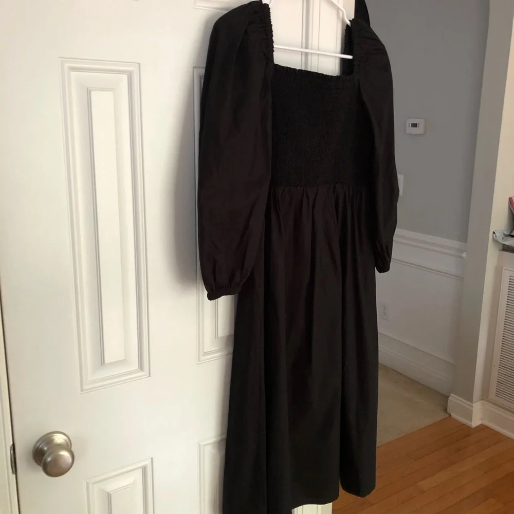 J Crew Smocked Puff Sleeve Dress. Cotton. Black. BD995. Size Small